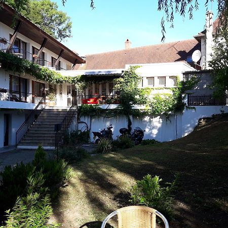 Hotel Restaurant La Croix Blanche Lyon Exteriör bild