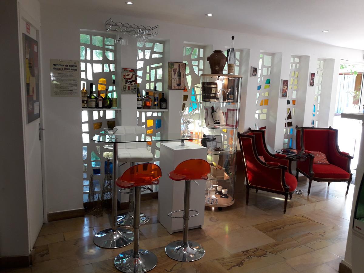 Hotel Restaurant La Croix Blanche Lyon Exteriör bild